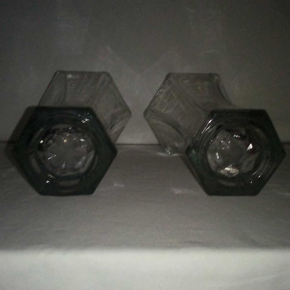 Pair of Crystal Glass Vases:  Thick.  Heavy.  Hexagon.  Excellent Condition - Picture 5 of 5